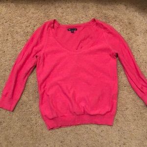 gap pink crew neck sweater in women’s xs